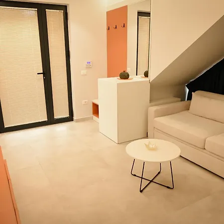 Evianamar Shëngjin