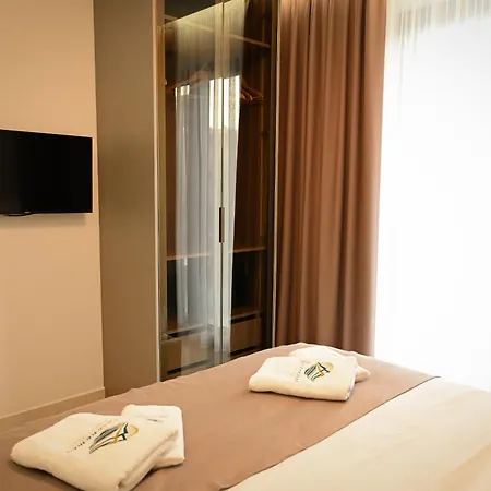 Evianamar Aparthotel