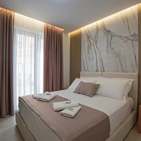 Evianamar Aparthotel