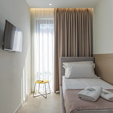 Evianamar Aparthotel